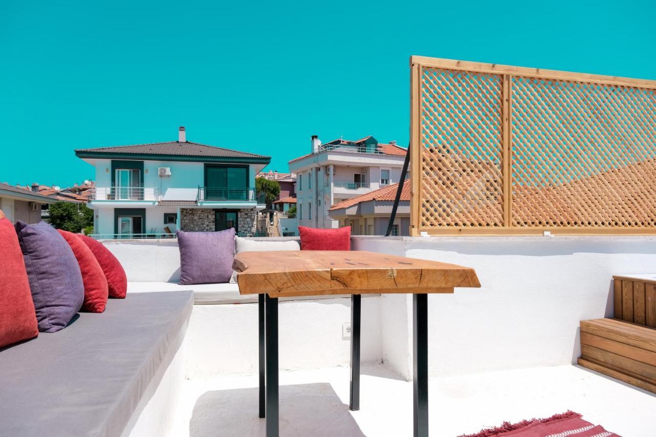 Tek Han Alacati Hotel Bagian luar foto