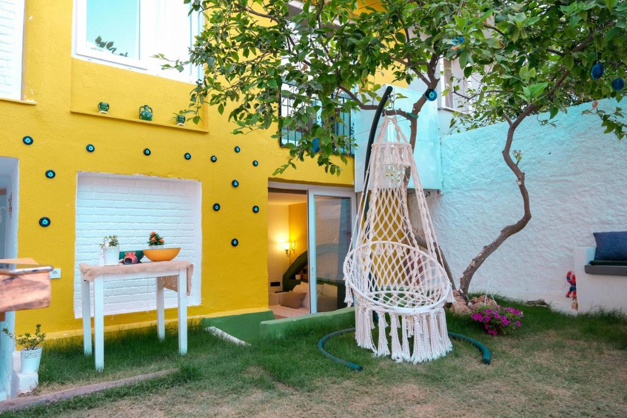 Tek Han Alacati Hotel Bagian luar foto